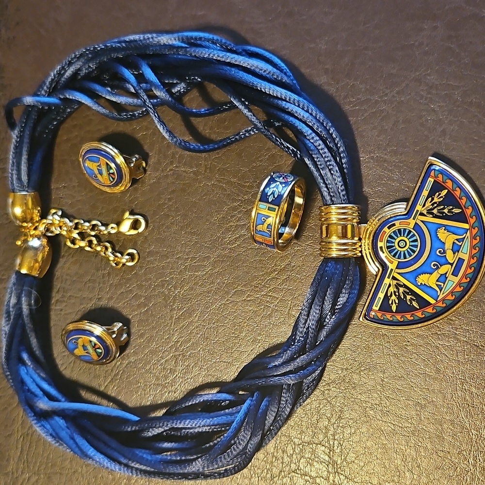 Set by M.Frey Wien Necklace, Ring and Earrings, Enamel Jewellery, Vintage - Picture 11 of 11